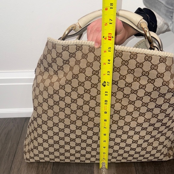 Gucci Tan ivory GG canvas Monogram horsebit large hobo bag with gold hardware - Picture 10 of 16